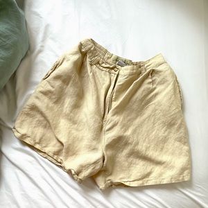 Linen high waisted shorts M